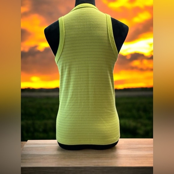 GAP Green Ribbed Sleeveless Tank Top - Picture 2 of 3